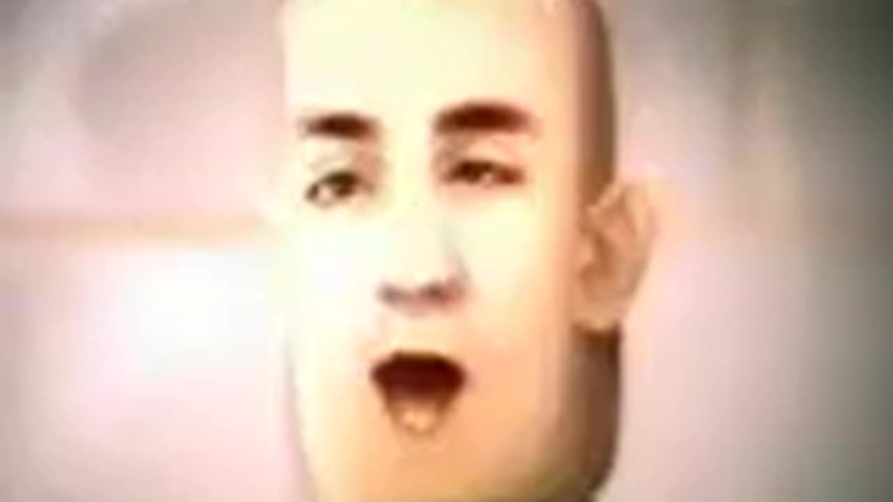 Pepsi Cola Commercial featuring Claudia Schiffer