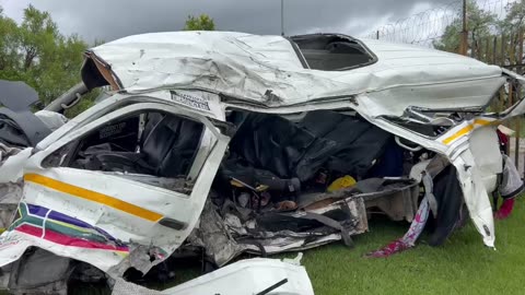 Tragic Van Reenen’s Pass crash claims 17 lives