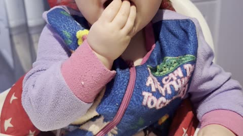 Good Baby Eating With Her Hands 😋🖐️