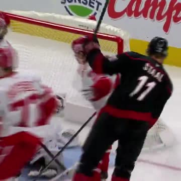 Carolina Hurricanes - Staal steal ➡️ Staal score