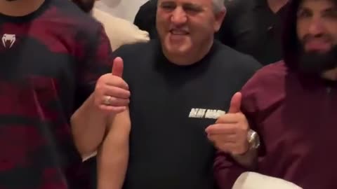 Arman Tsarukyan’s Father Embraces Khamzat Chimaev and His Son