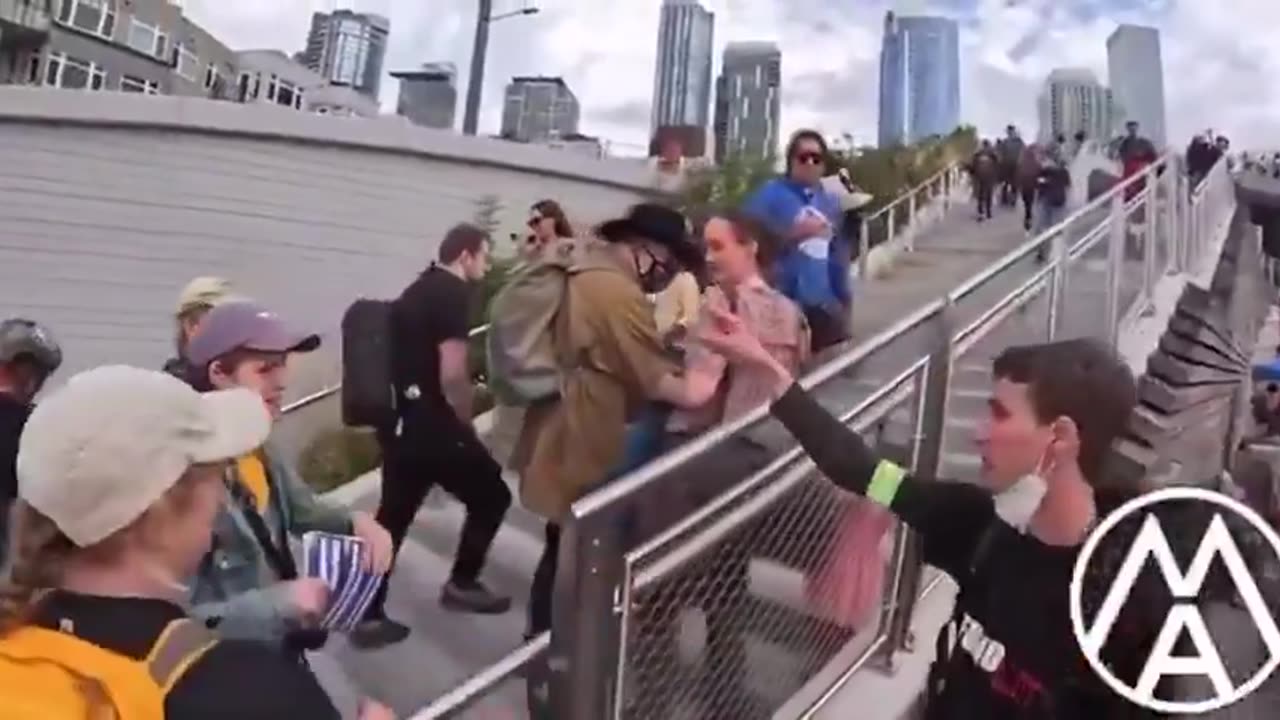 Seattle mayoral candidate is using Antifa as security.. Interesting.