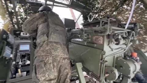 🇷🇺 ⚔️ Combat Footage of the Firing Operation of the 152mm Self-propelled Howitzer 2S43