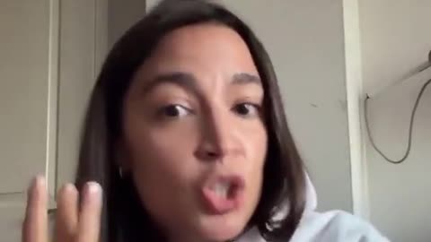 🚨 UPDATE: Rep. AOC orders the Democrat Party to battle MAGA and ...