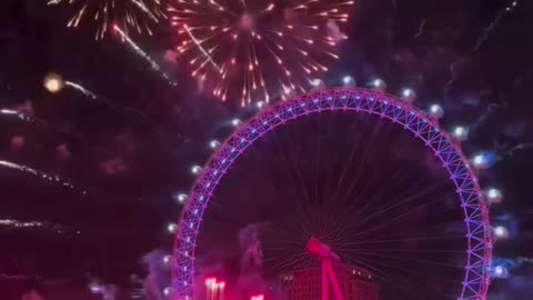 London Fireworks 🎇 Happy New Year 2025