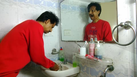 Magic Dekho-20-Mirror Ghost-Newstory