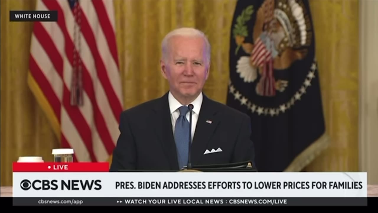Biden calls Peter Doocy a "stupid son of a b*tch"