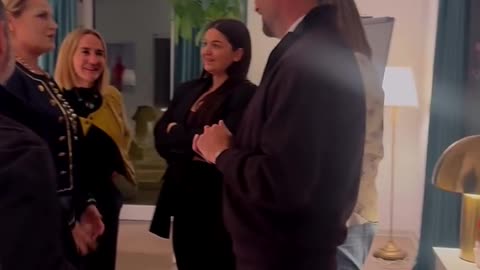 Alaudini dhe Olsa takohen me ikonën e moderimit italian