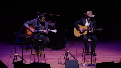 Rhett Akins receives Non-Performing Songwriter Icon Award & Tribute from son Thomas Rhett