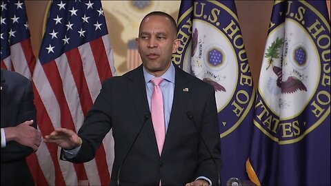 Hakeem Jeffries Blames Trump Admin For ICE Shooting