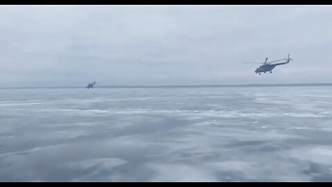 🇷🇺 ⚔️ Mi-8AMTSH helicopters fly over the Kyiv reservoir
