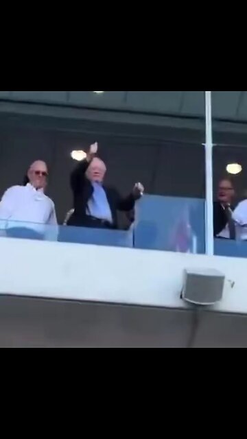 NFL Fines Cowboys Billionaire Owner Jerry Jones $250K for Obscene Gesture at Jets Game
