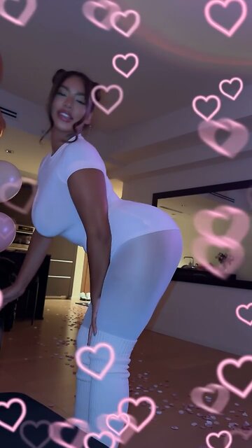 Chromeazz Valentines Day Special