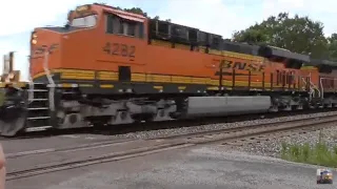Sterling, Ohio: The Most Insane Trainspotting Experience