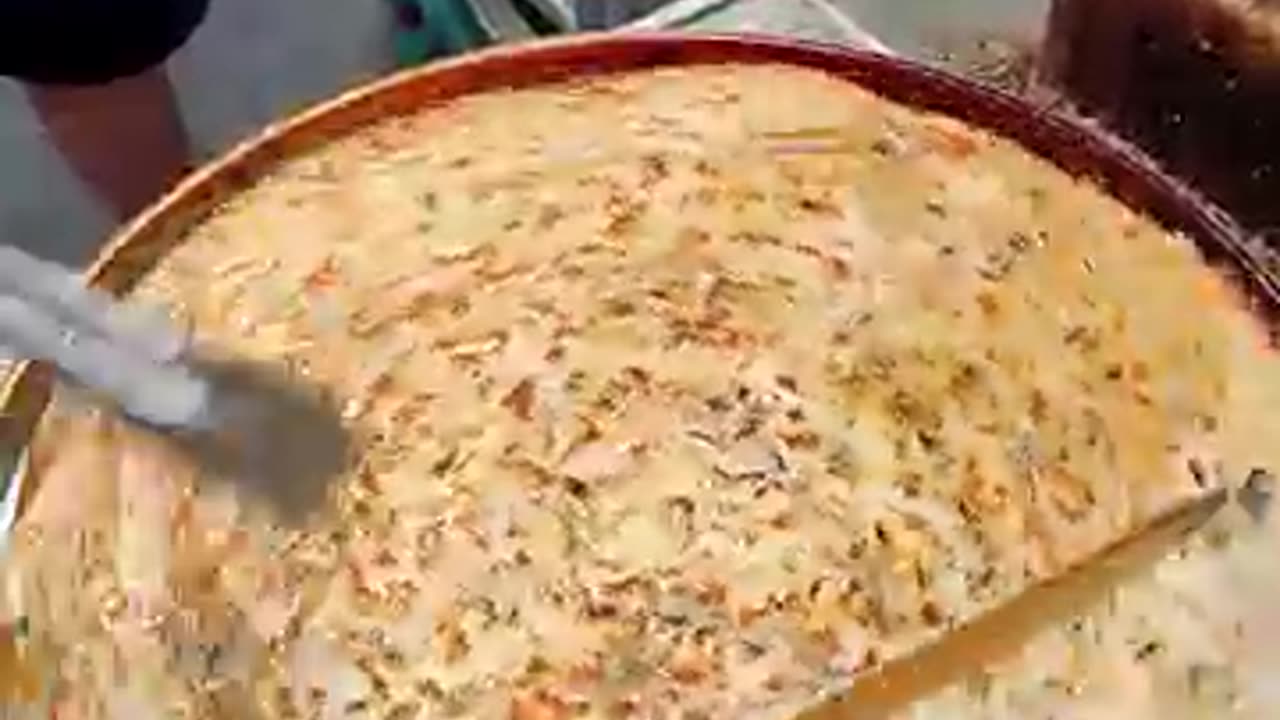 10 Yuan for Giant Shanxi Scallion Cakes – Carb Heaven Unlocked!