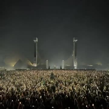 Is it real or just a show? What do you think 🤔