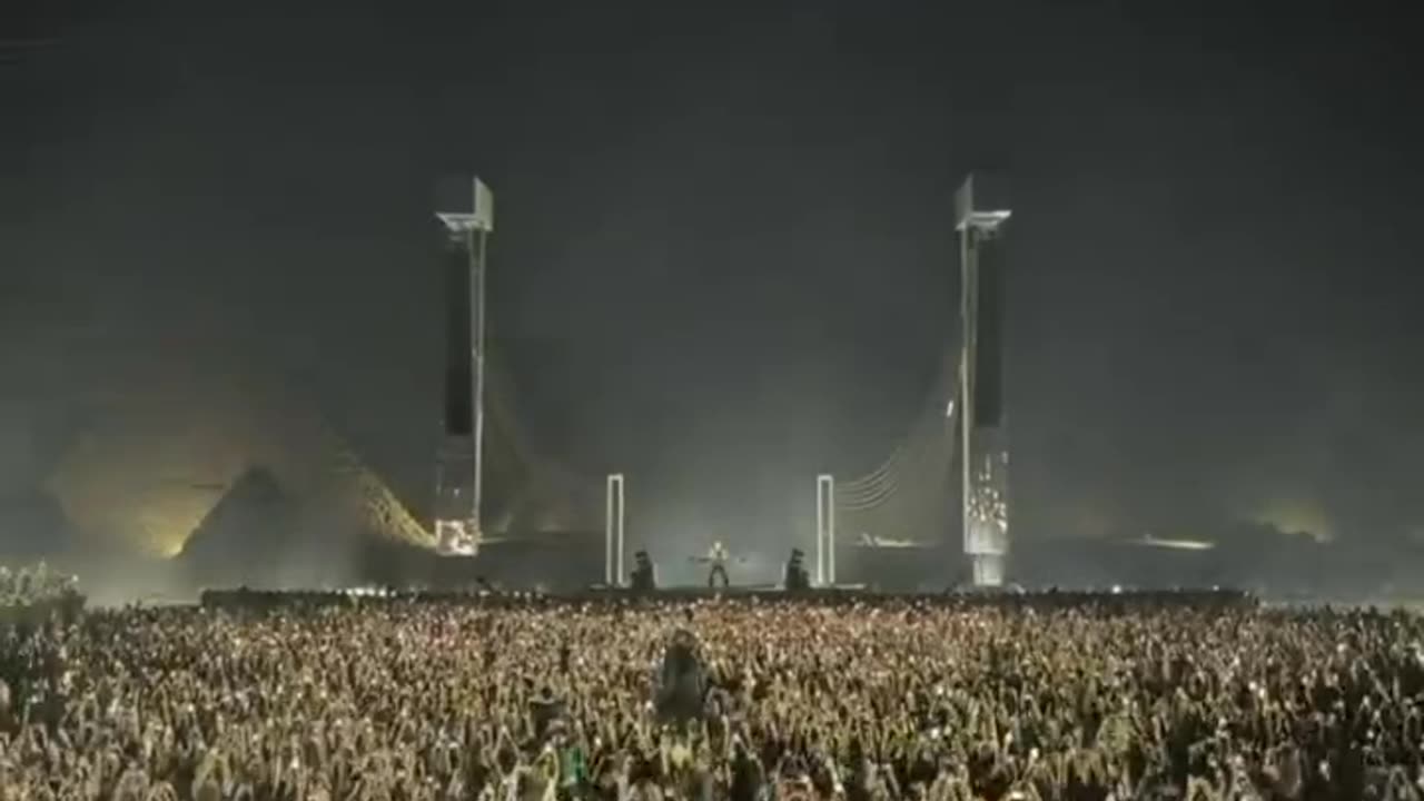 Is it real or just a show? What do you think 🤔