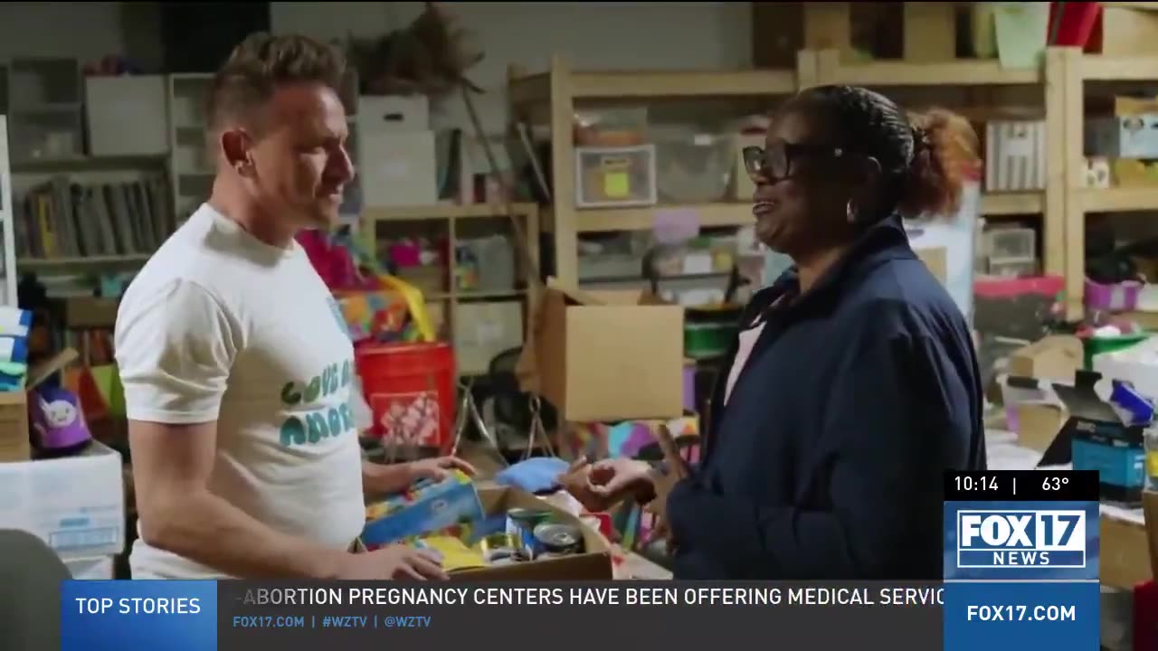 Democrats are internally panicking this morning after federal workers turn on them