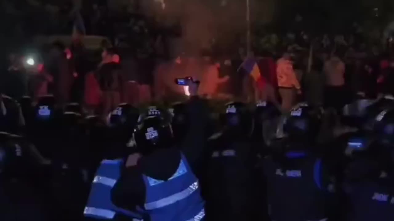 🇷🇴 Protests erupt in Romania after the EU bans nationalist candidate Georgescu