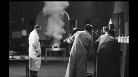 Englishman inventor Harry Grindell Matthews shows off his Death Ray energy weapon, what he declared to be a focused invisible