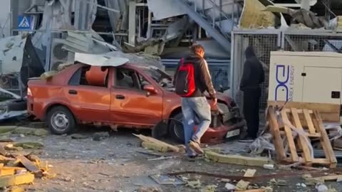 🇺🇦 The aftermath of the night strike by "Shahed" UAVs in Zaporizhzhia. 