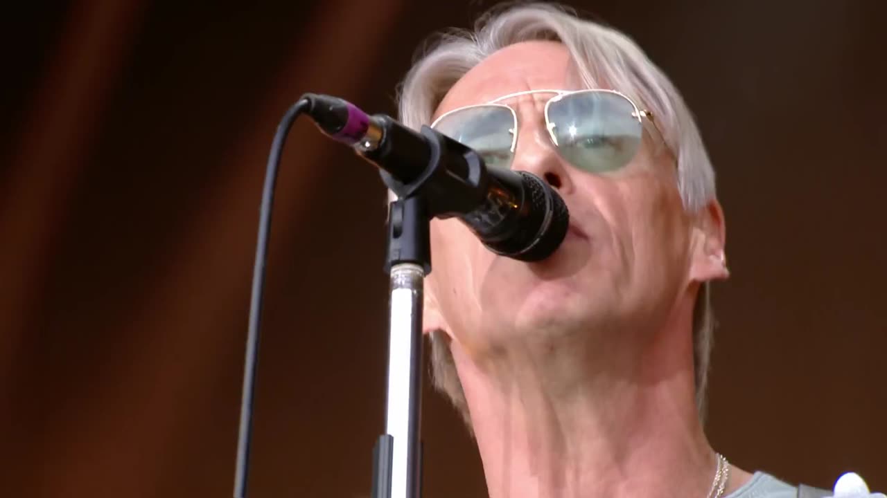 The Changingman - Paul Weller (live)