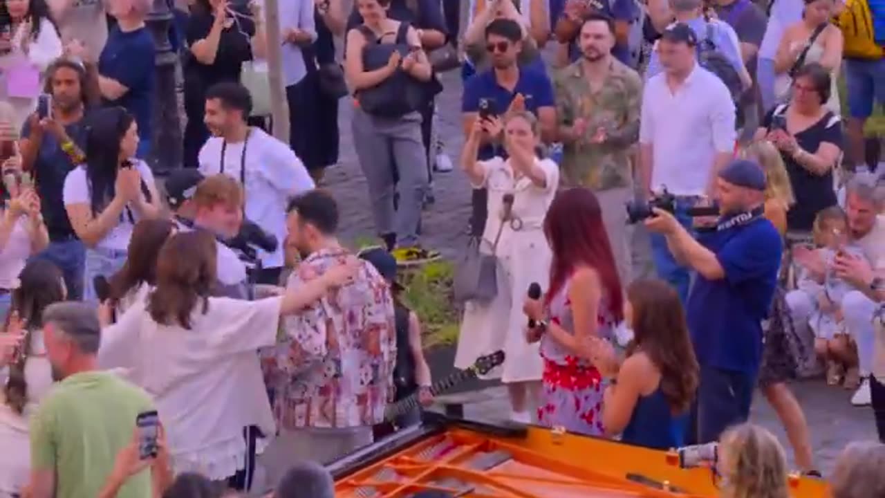 The most INSANE Bohemian Rhapsody Flashmob