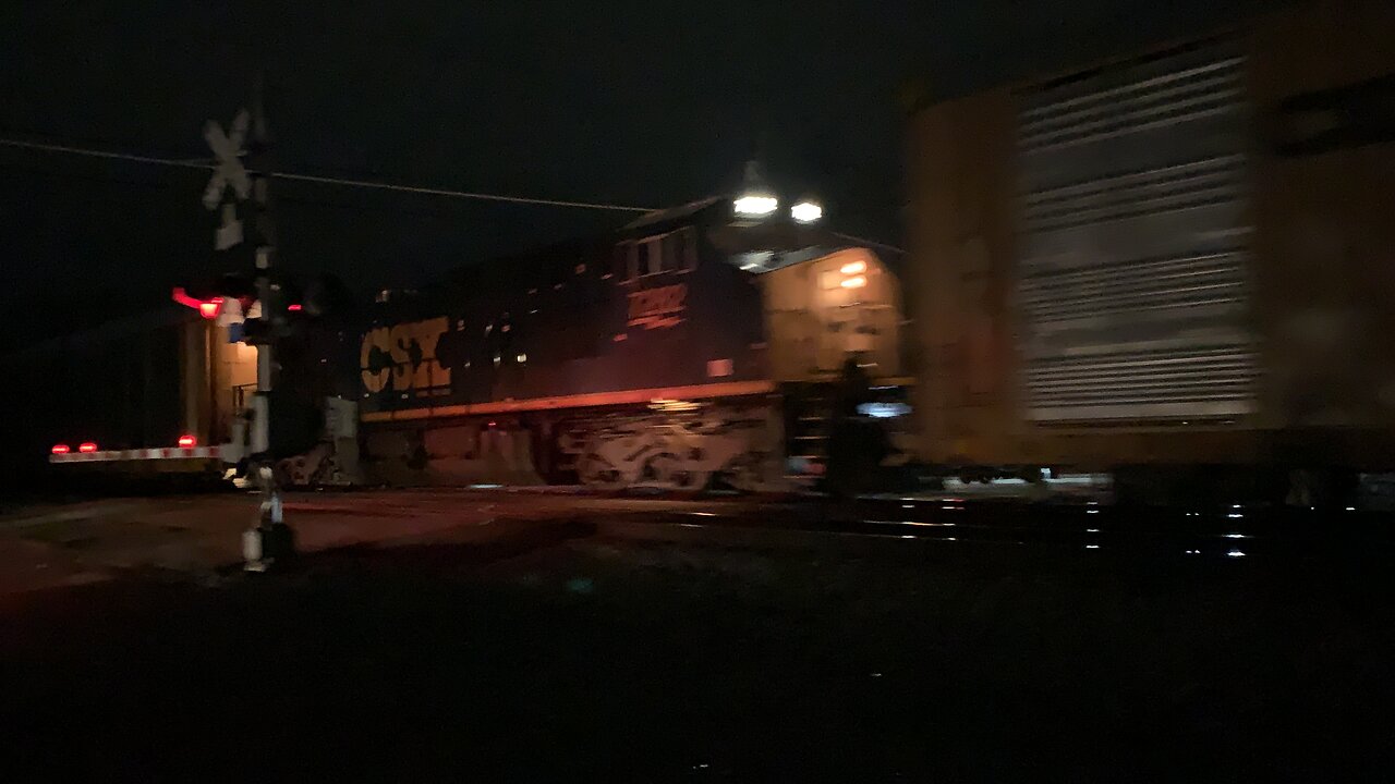 CSX Train engine 4572 and DPU 7282 at night