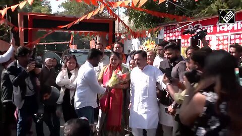 Delhi CM _ Delhi CM Rekha Gupta Arrives At Delhi BJP Office Ahead Of Delhi Assembly Session