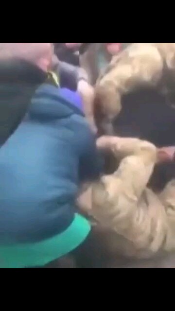 Ukraine Armed military commissars entered into an unequal fight with a crowd of angry pensioners