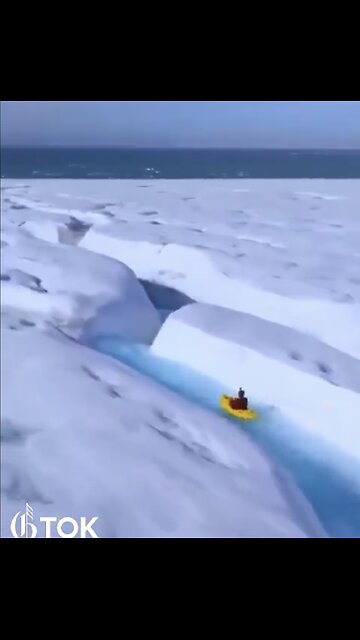 SAILING ON WATERFALL ICE IN NORWAY🇳🇴🚣❄️🛶💫
