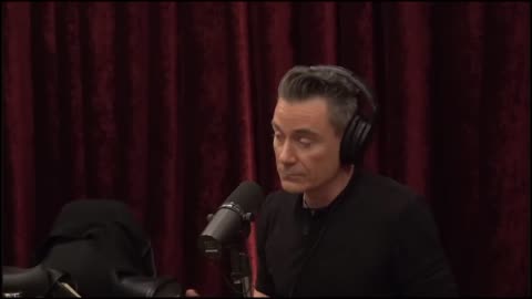 Joe Rogan: "The whole Grand Canyon thing is bananas