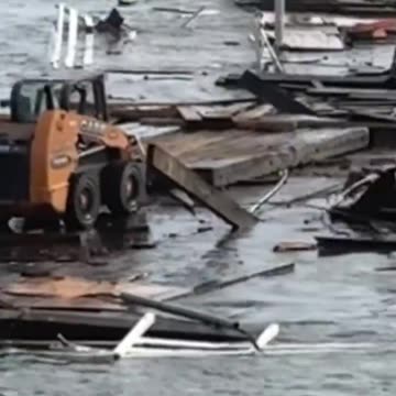 Santa Cruz Wharf collapsed into the ocean, no injuries reported