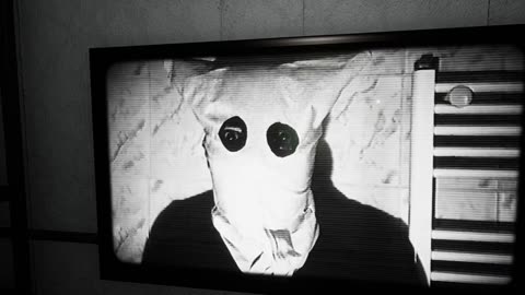 why did this scare me so bad (2 random horror games : lights out/You've got a package)