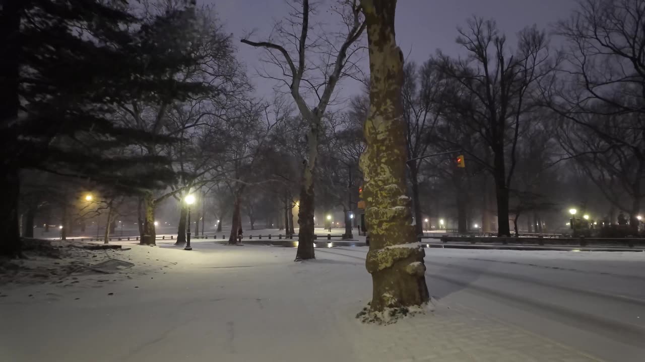 🗽 NYC Live 🔴 Walk (Chat on YouTube)