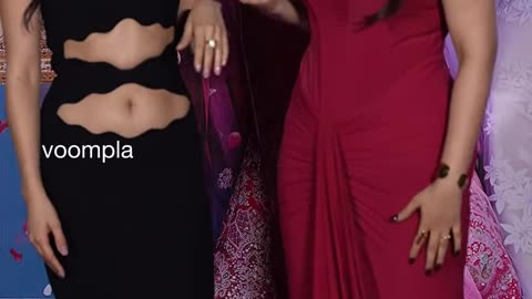 ayesha khan and parul gulati pose for the cams at kis kisko pyaar karoon 2’s trailer launch