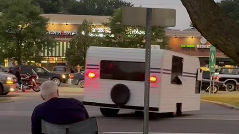 The streets were crowded, but destiny said “clear lane”