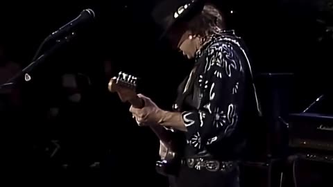🎸 “Couldn’t Stand the Weather – Stevie Ray Vaughan and Double Trouble (Austin City Limits, 1989)”