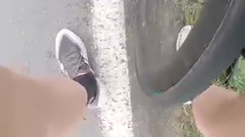 Is This the Fastest Bike Repair Ever Seen in Cycling? ⚡🚴‍♂️