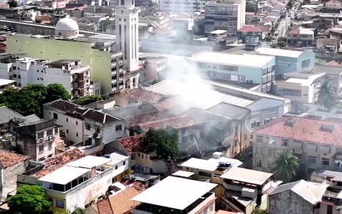 Fire at Rio factory injures at least 20, destroys carnival costumes