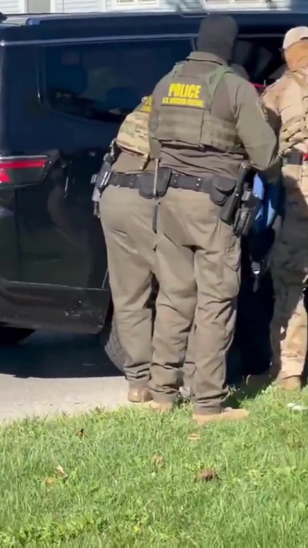 An illegal alien in Melrose Park, Illinois resists detention and is taken down hard.