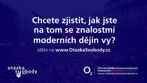 Studenti odpovídají na otázky ohledně 17. listopadu 1989. Jejích odpovědi nepřekvapí