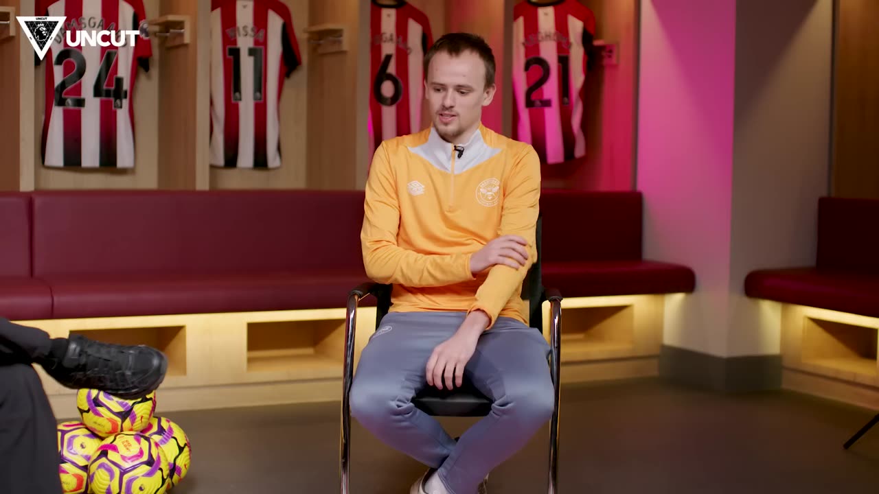 'HE HAS TAKEN HIS GAME TO THE NEXT LEVEL!' 🤯 Mikkel Damsgaard on Brentford teammate Uncut