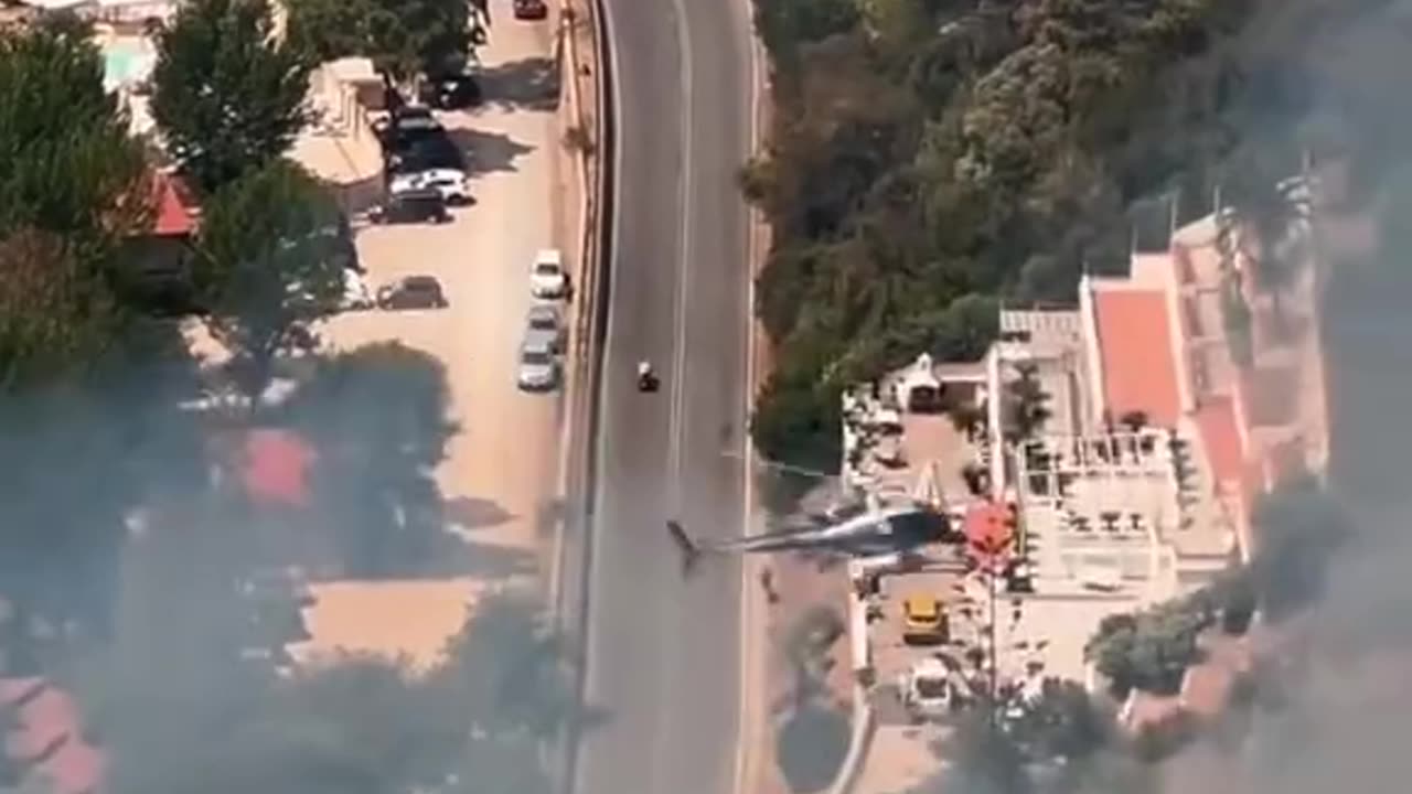 Fire In Los Angels engulfed many Civilian Homes