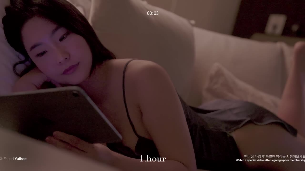 [4K] 잠들기 전, 쇼파에서 뒹굴뒹굴✨뭘 그렇게 심각하게 봐요？