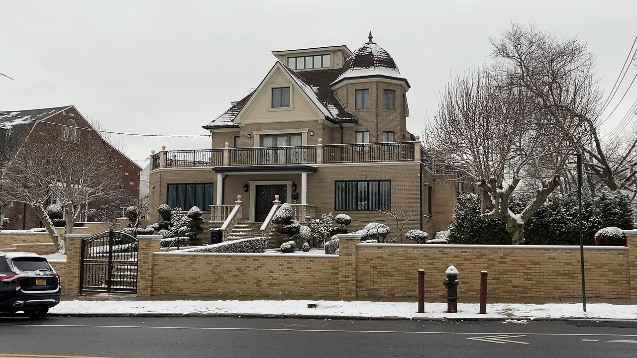 Walking Brooklyn: Donnie Brasco House (Dyker Heights)