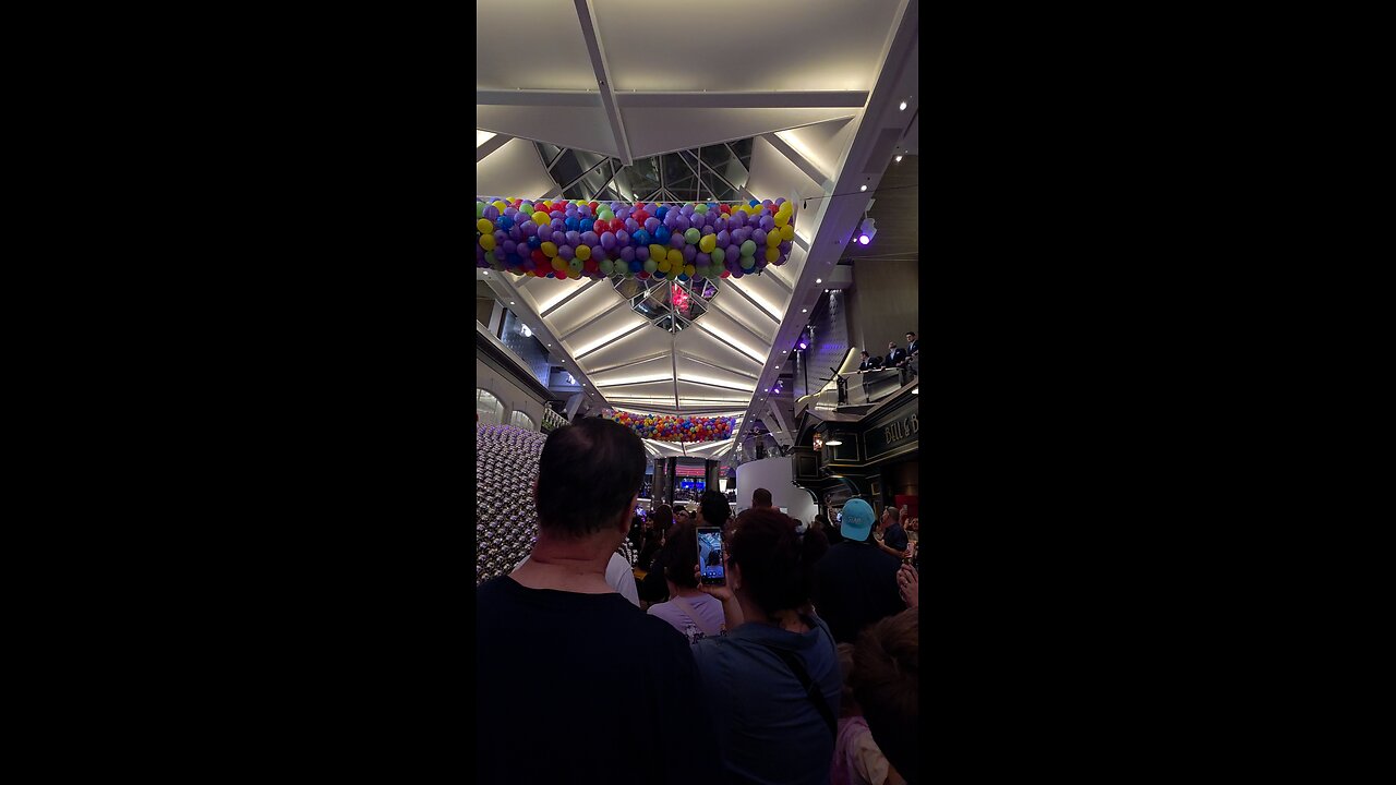 BALLOON DROP AT UTOPIA OF THE SEAS-ROYAL CARRIBEAN