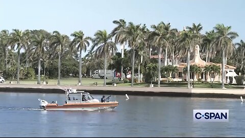 TRUCKS🛣️🚚🌴🏰📸SPOTTED MOVING STUFF AT MAR-A-LAGO⛳️🏌️🌴🏰🚛💫