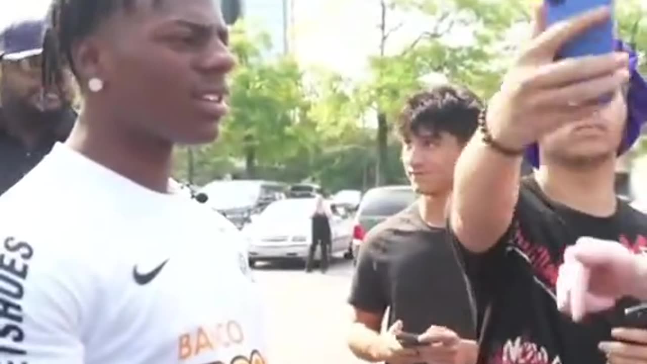 ishowspeed fans in Memphis trolling him
