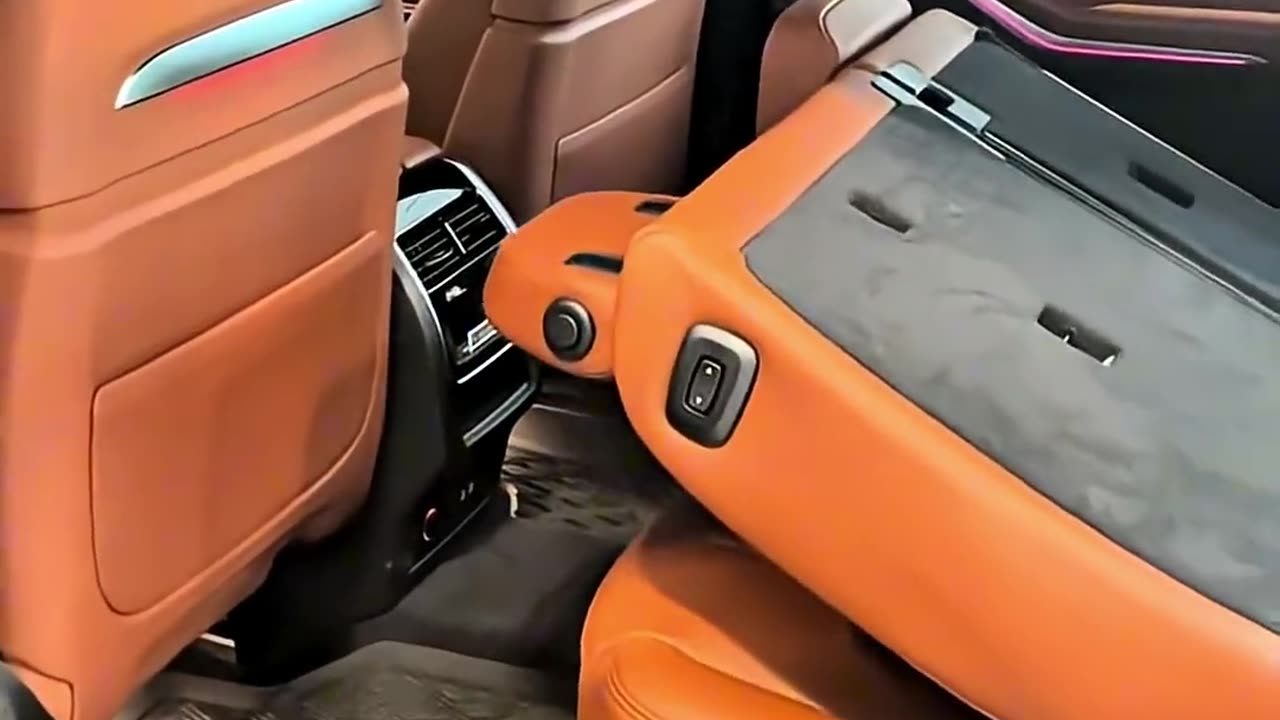 The New BMW X7 xDrive40i 2025: Unleash Luxury, Space & Power! Follow & Like for Premium SUVs